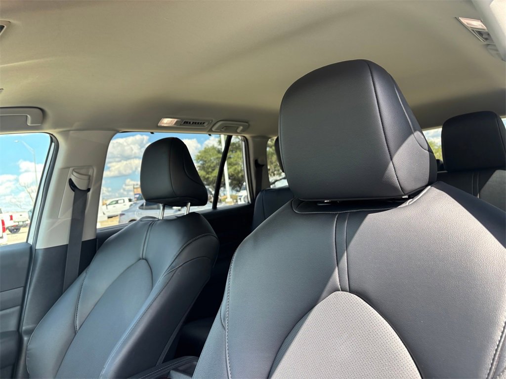 Certified 2024 Toyota Grand Highlander XLE image 13