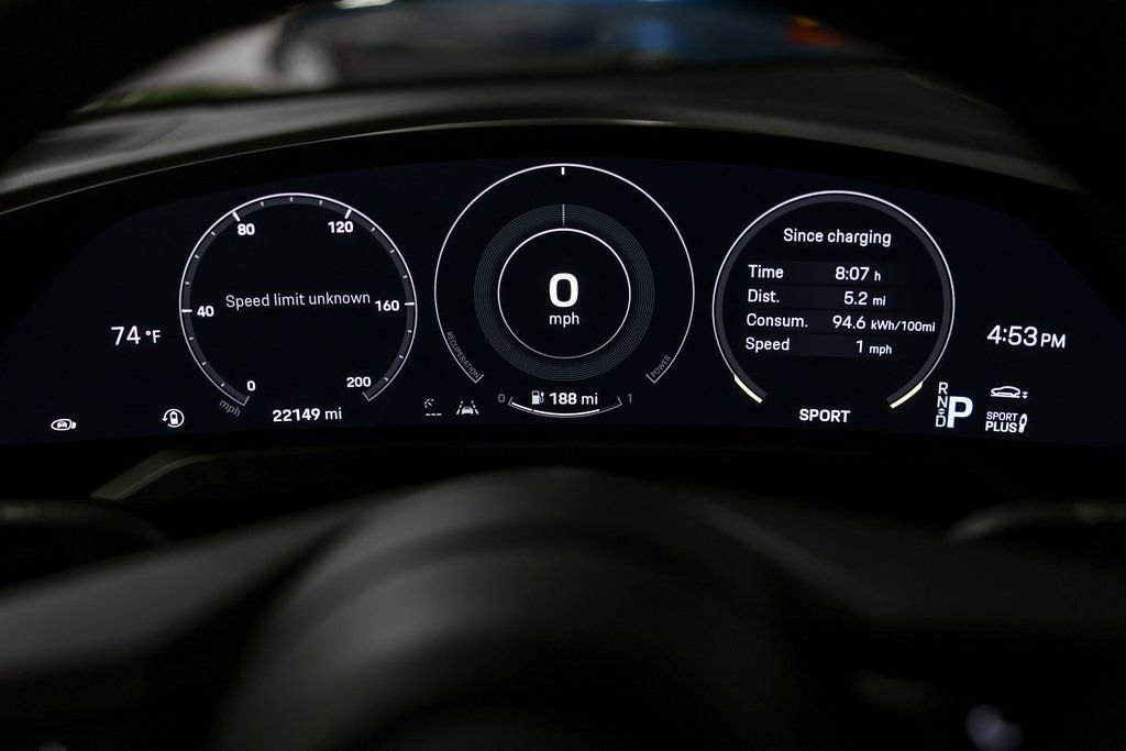 Used 2023 Porsche Taycan 4S image 33