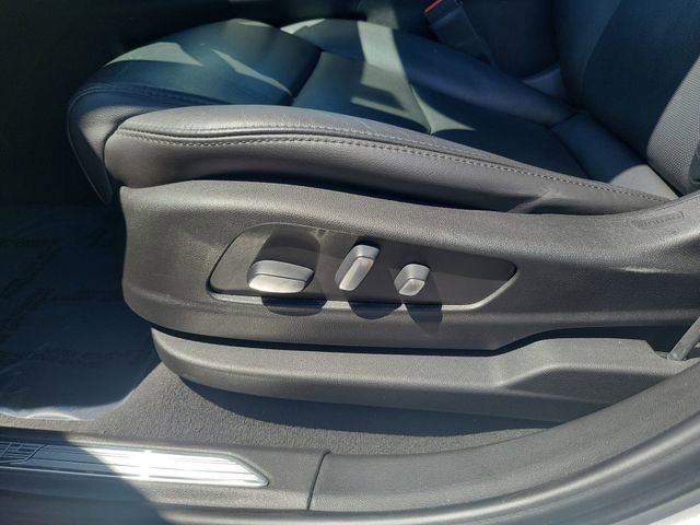 Used 2019 Cadillac XT5 Luxury FWD image 11