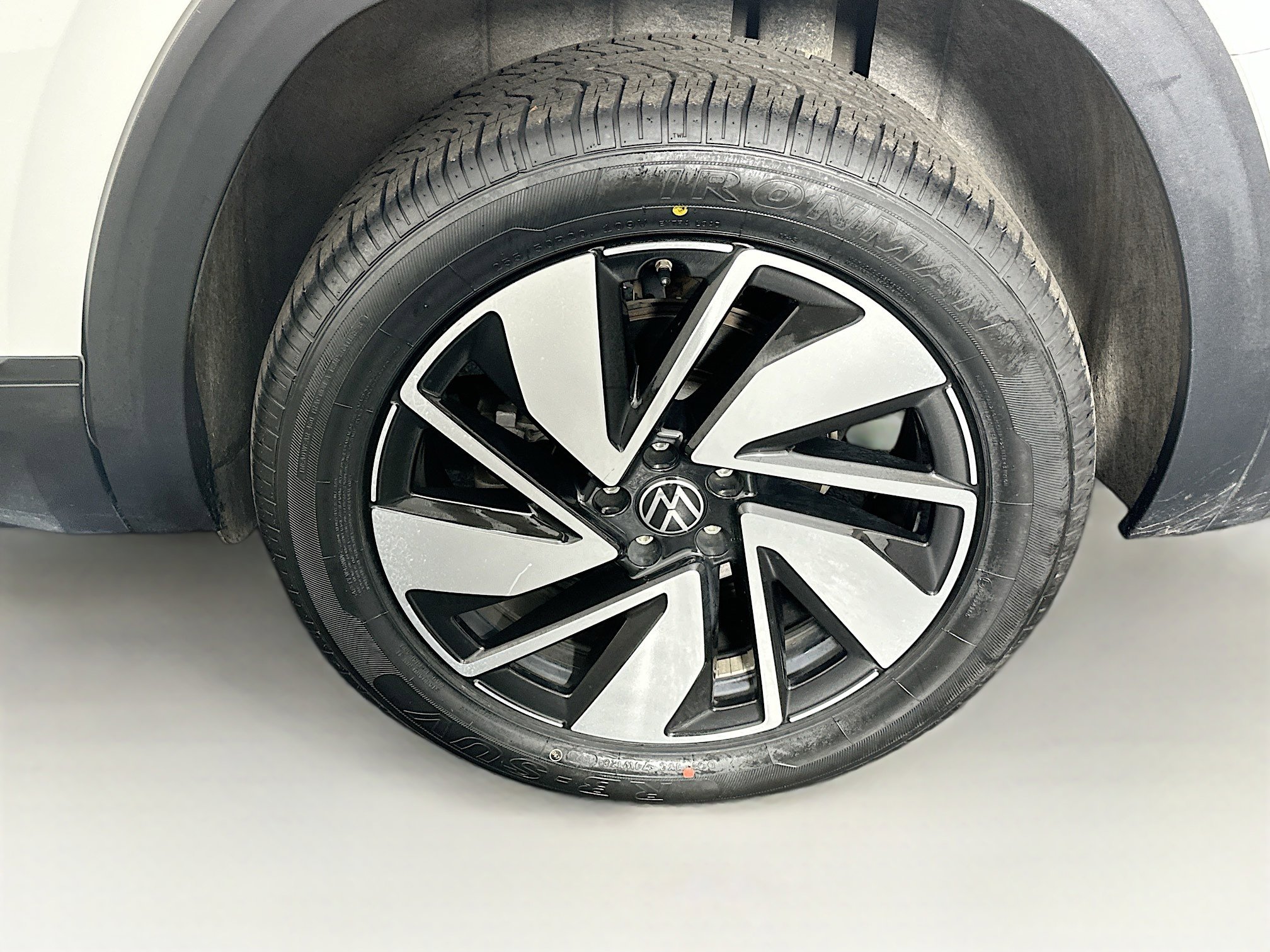 Used 2025 Volkswagen Atlas SE image 11