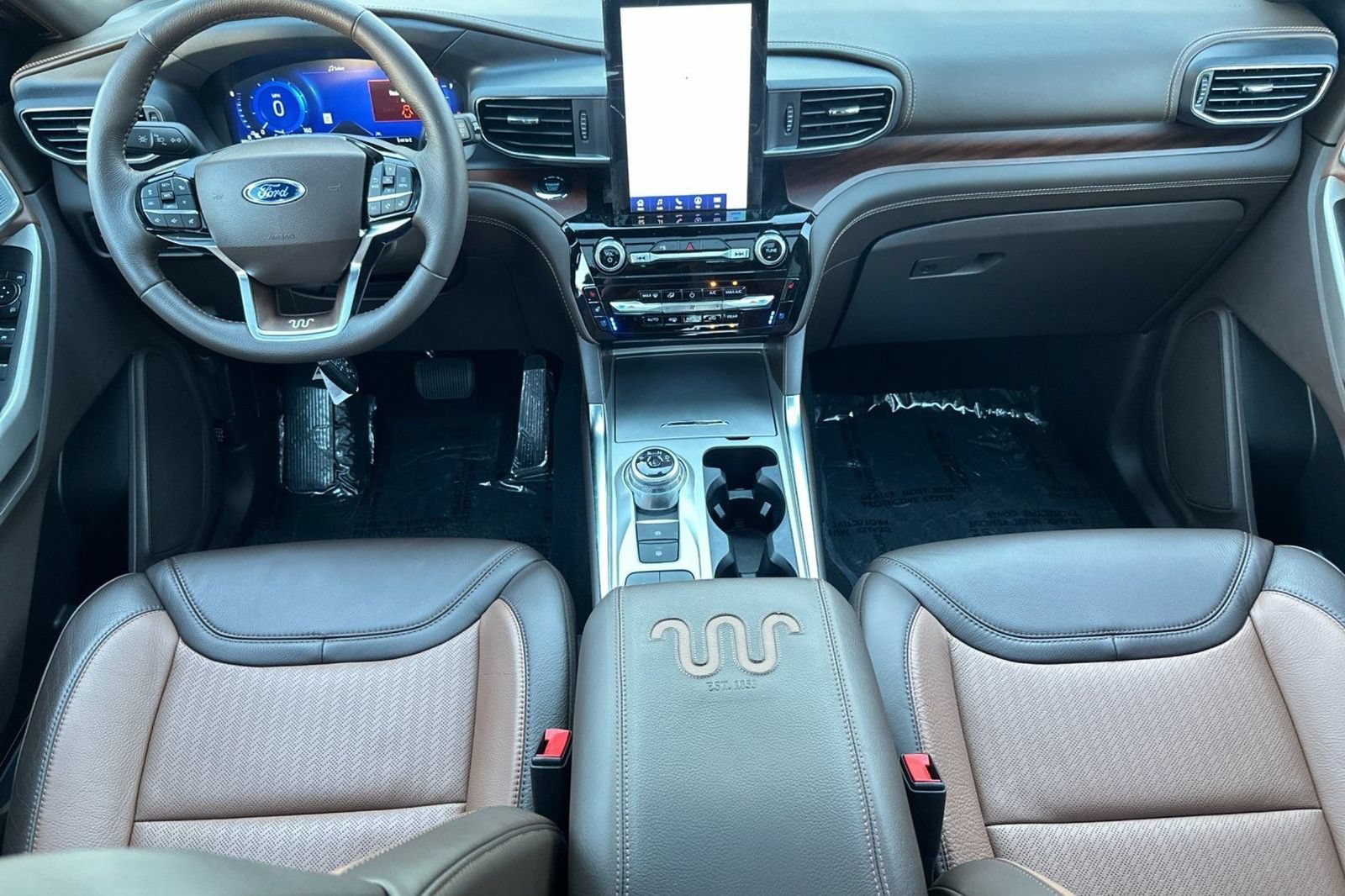 New 2024 Ford Explorer King Ranch w/ Technology Package RWD image 17