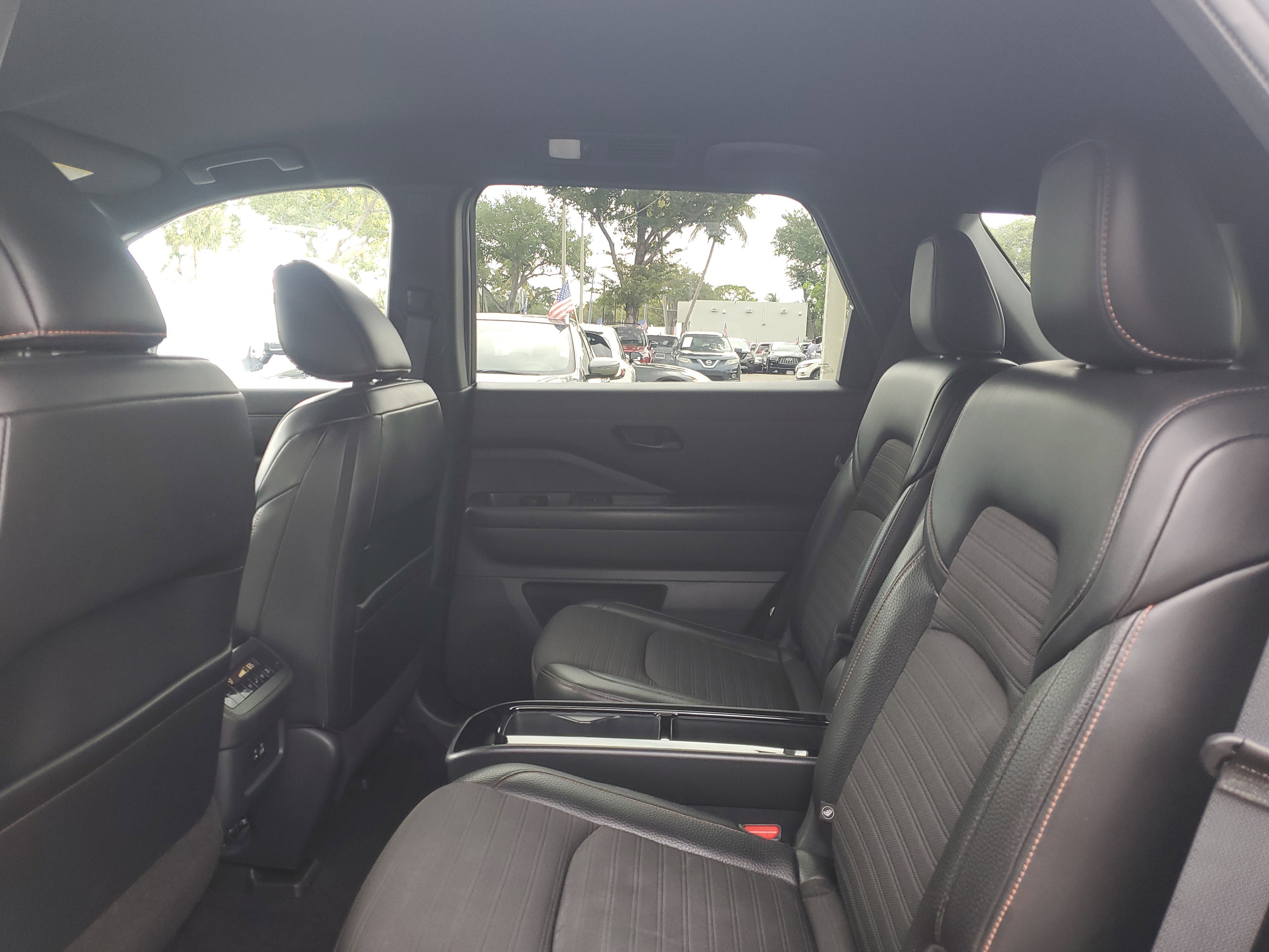 Used 2023 Nissan Pathfinder Rock Creek image 12