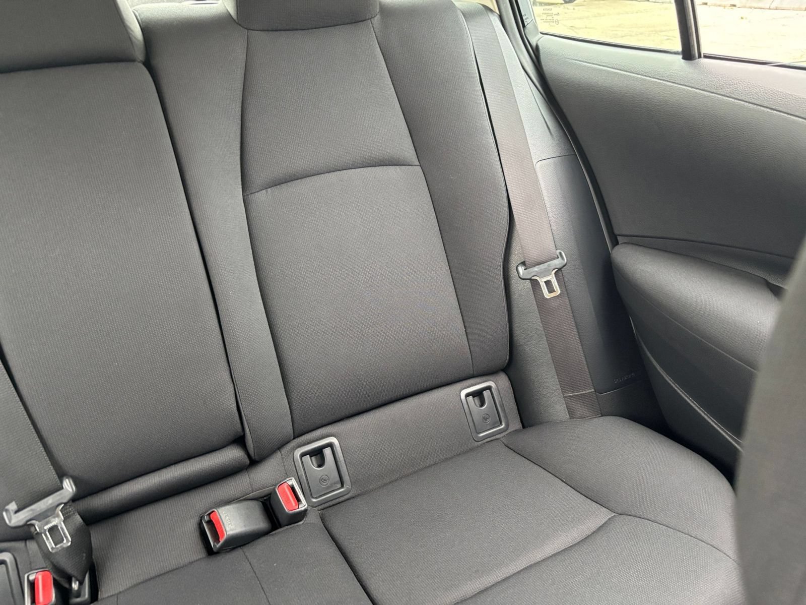 Used 2025 Toyota Corolla LE FWD image 35