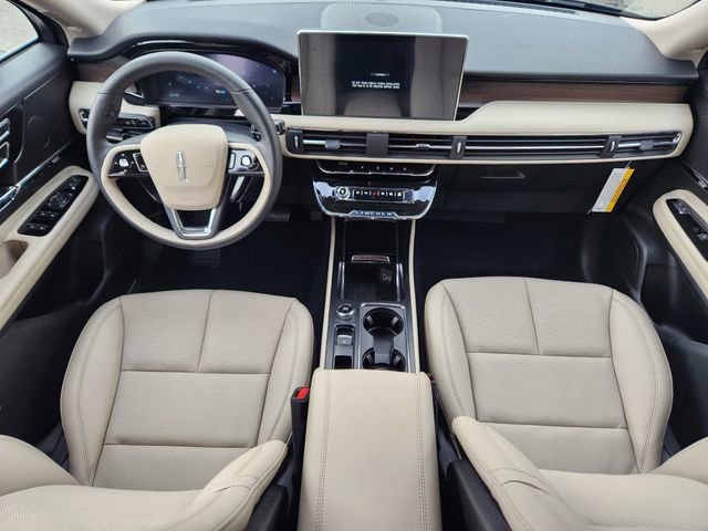 New 2026 Lincoln Corsair Reserve w/ Towing Package image 11