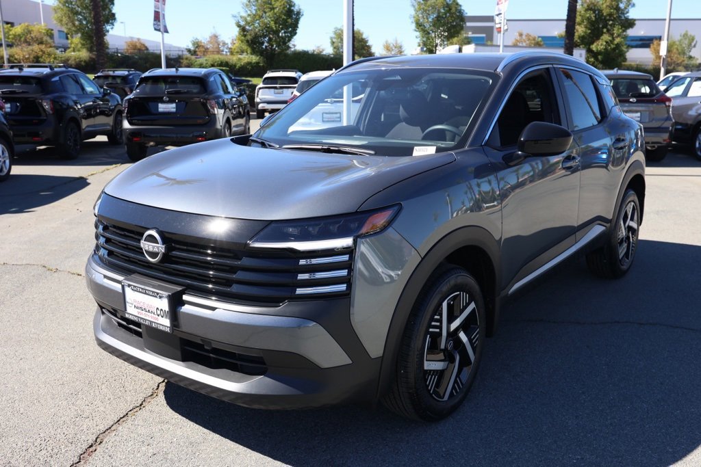 New 2026 Nissan Kicks SV image 8