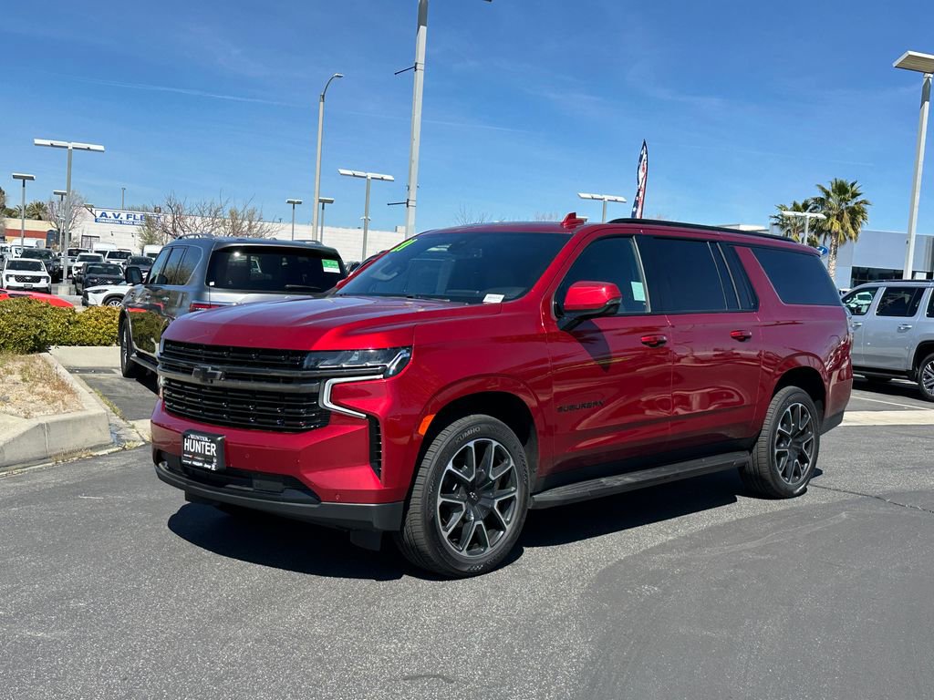 Used 2021 Chevrolet Suburban RST w/ Luxury Package image 2