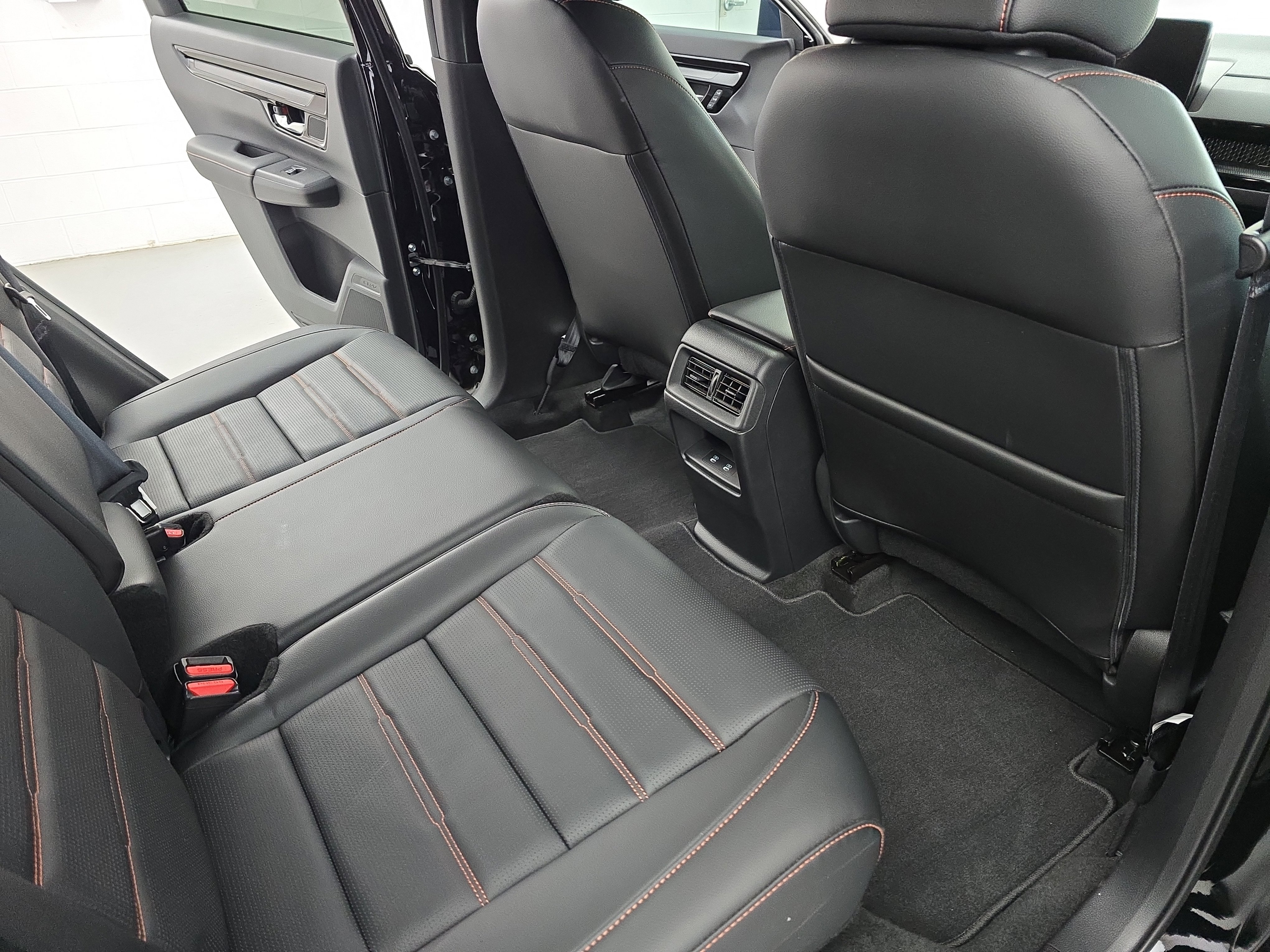 Used 2025 Honda CR-V Sport Touring image 11