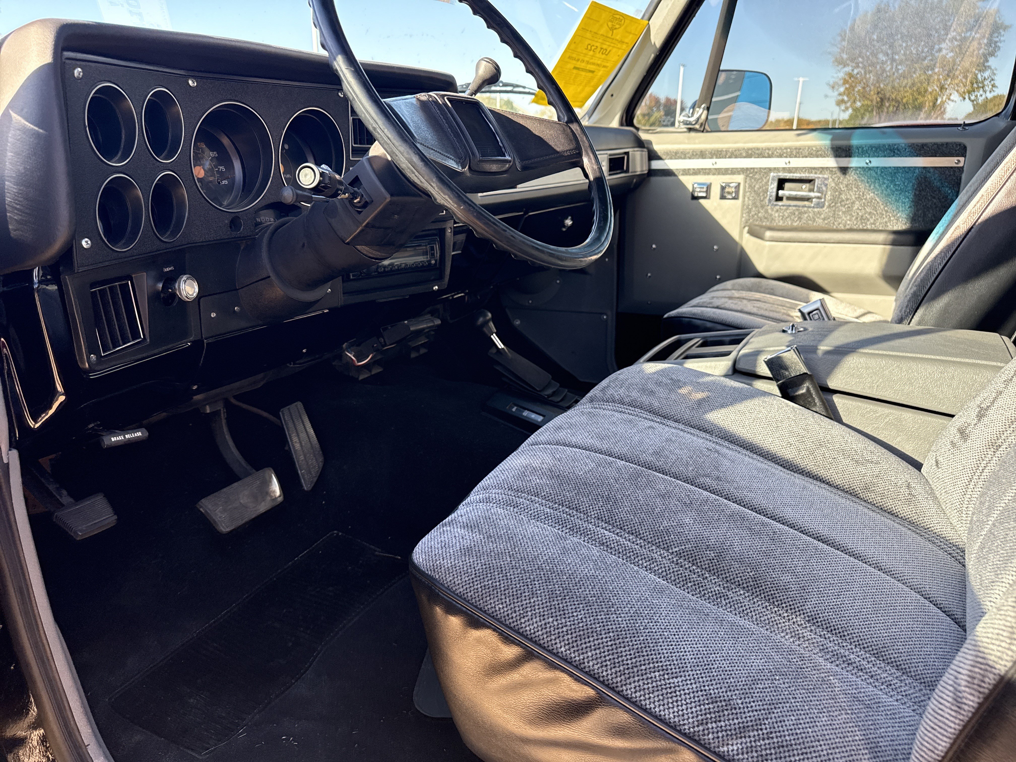 Used 1988 Chevrolet Blazer 4WD image 10