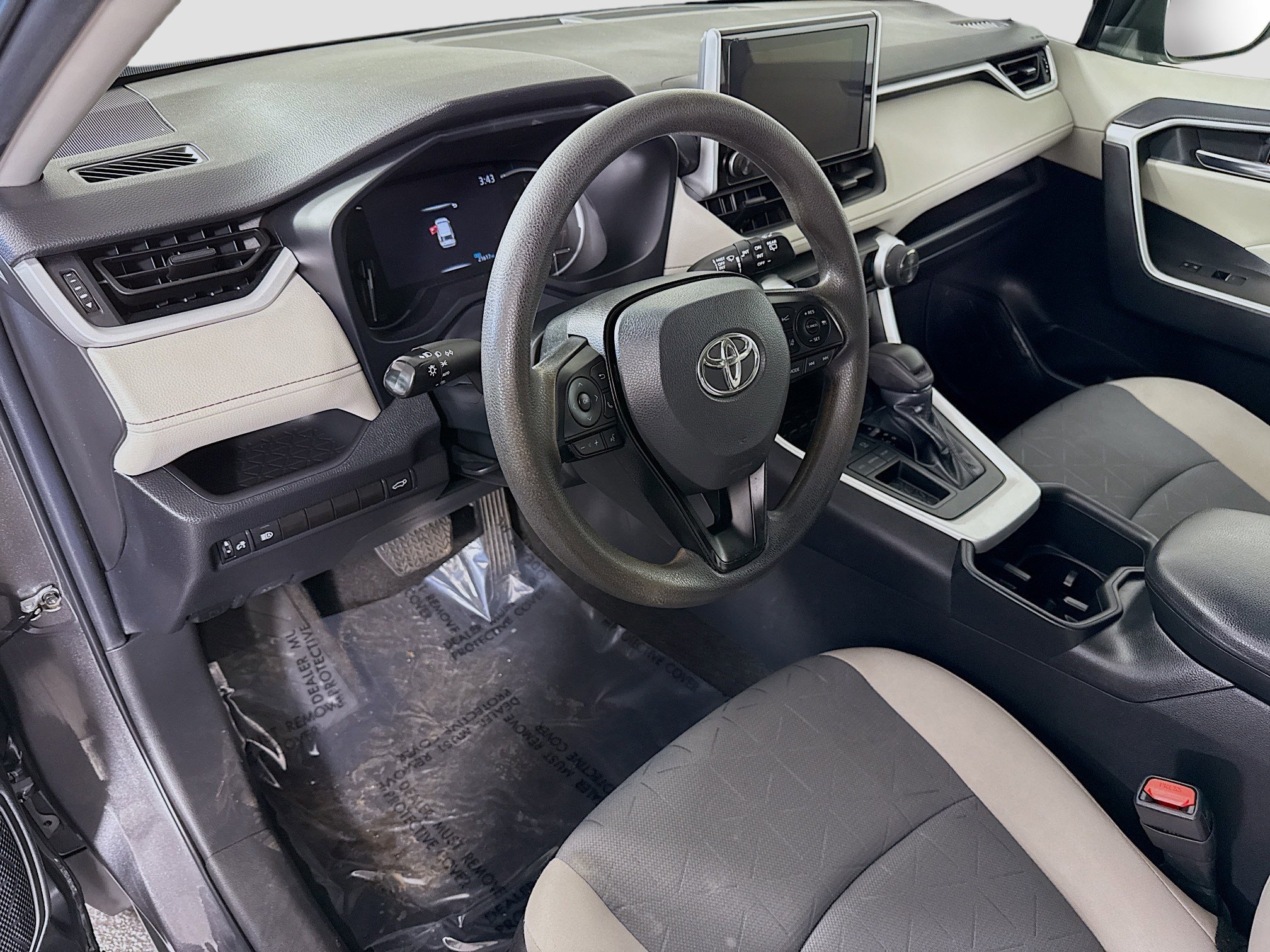 Used 2023 Toyota RAV4 XLE image 23