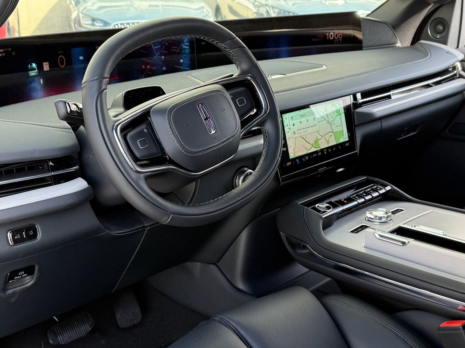 New 2026 Lincoln Navigator Reserve w/ Jet Appearance Package image 18