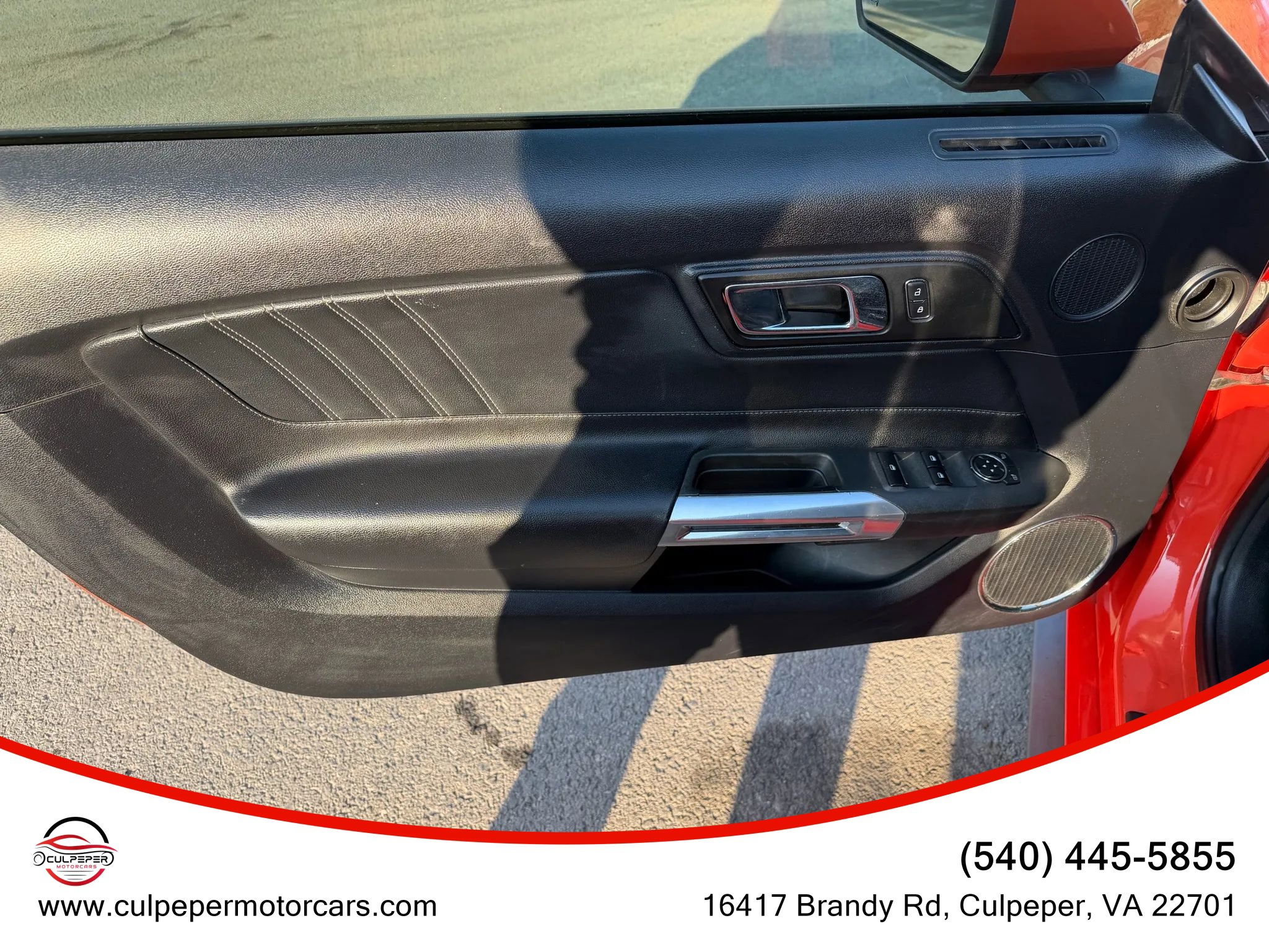 Used 2015 Ford Mustang Premium image 10