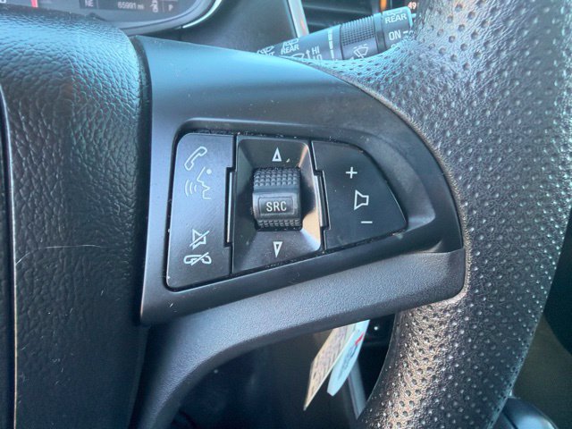 Used 2021 Chevrolet Trax LS w/ Tint and Cruise Package AWD/4WD image 19