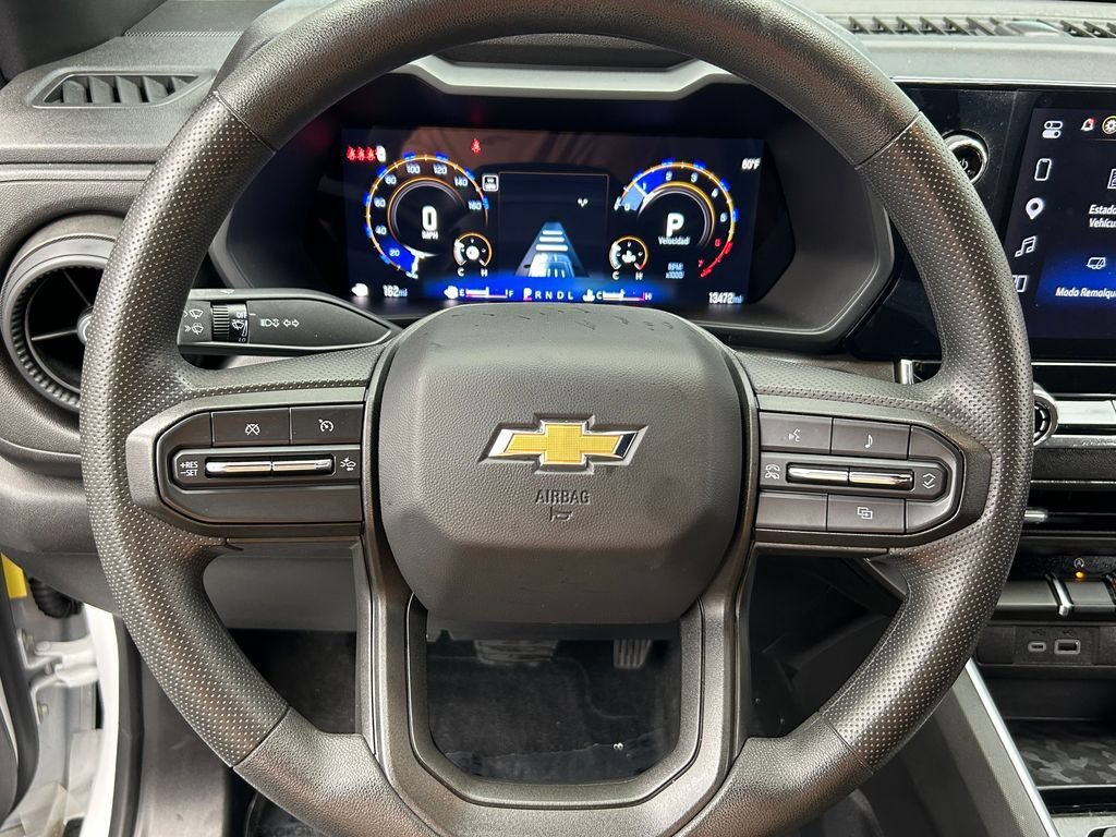 Used 2025 Chevrolet Colorado W/T w/ WT Custom Package RWD image 17