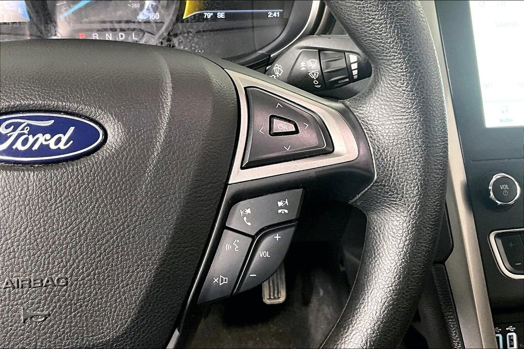 Used 2020 Ford Fusion SE image 19