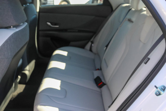 New 2026 Hyundai Elantra Limited FWD image 14
