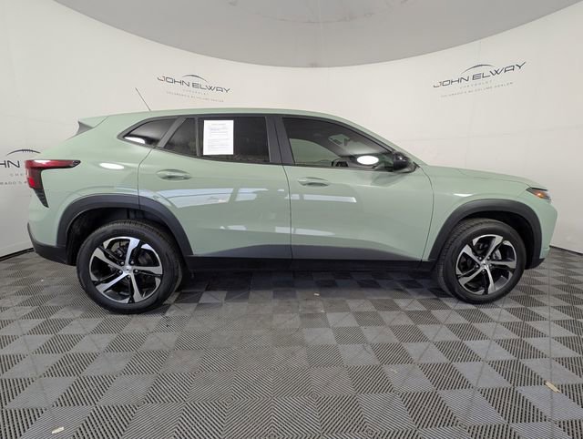 Certified 2024 Chevrolet Trax RS w/ Driver Confidence Package image 9