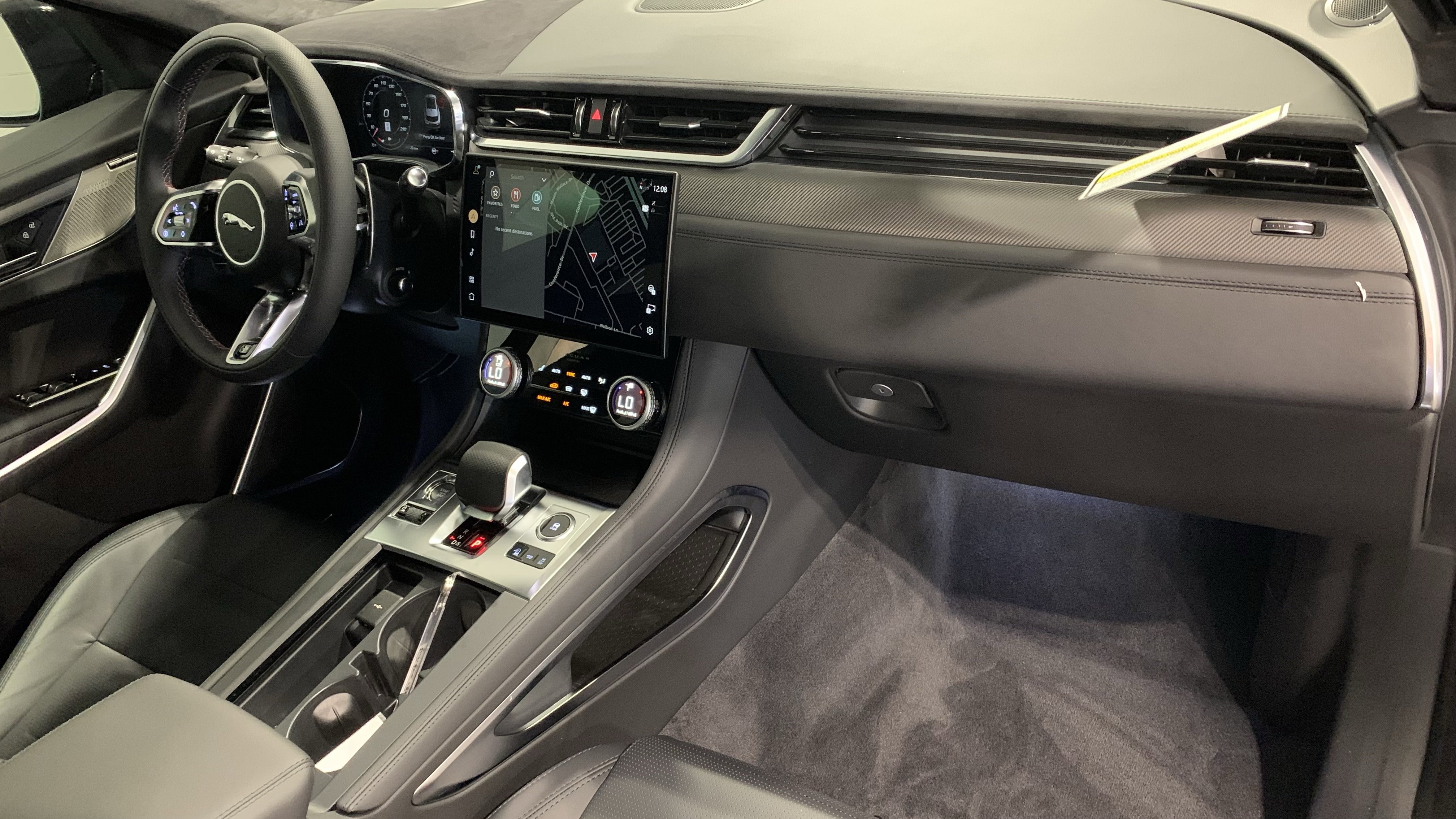 New 2026 Jaguar F-PACE SVR 575 Edition image 4