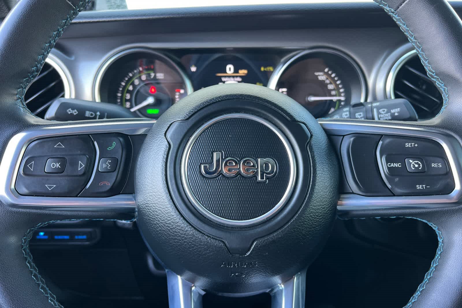 Used 2023 Jeep Wrangler Unlimited Rubicon 4xe image 24