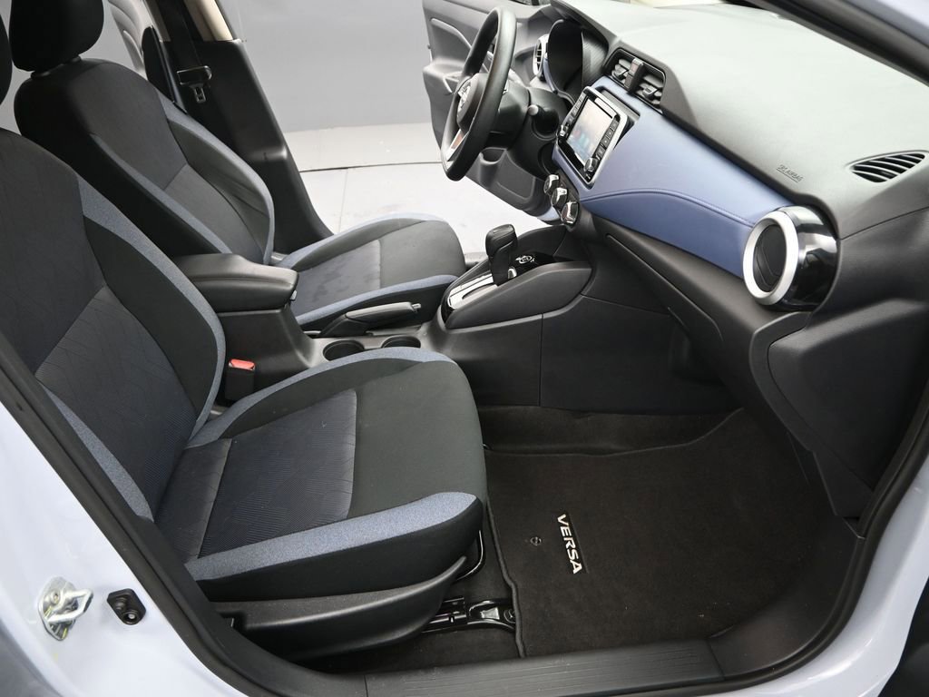 Used 2024 Nissan Versa SV w/ Trunk Package image 21