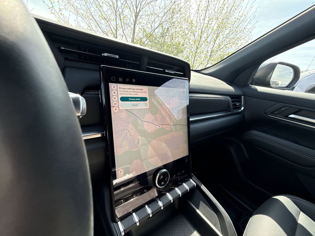 Certified 2025 GMC Terrain Elevation w/ Elevation Premium Package image 20