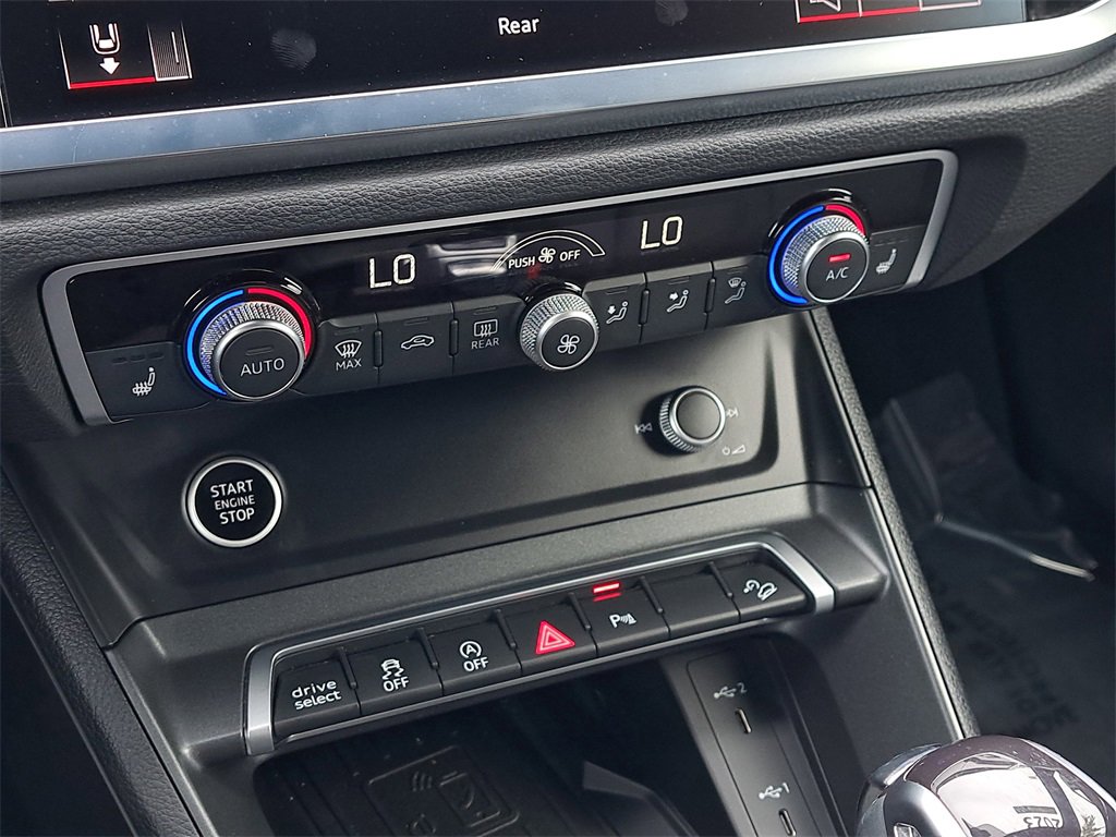 Used 2023 Audi Q3 2.0T Premium Plus w/ Premium Plus Package image 14