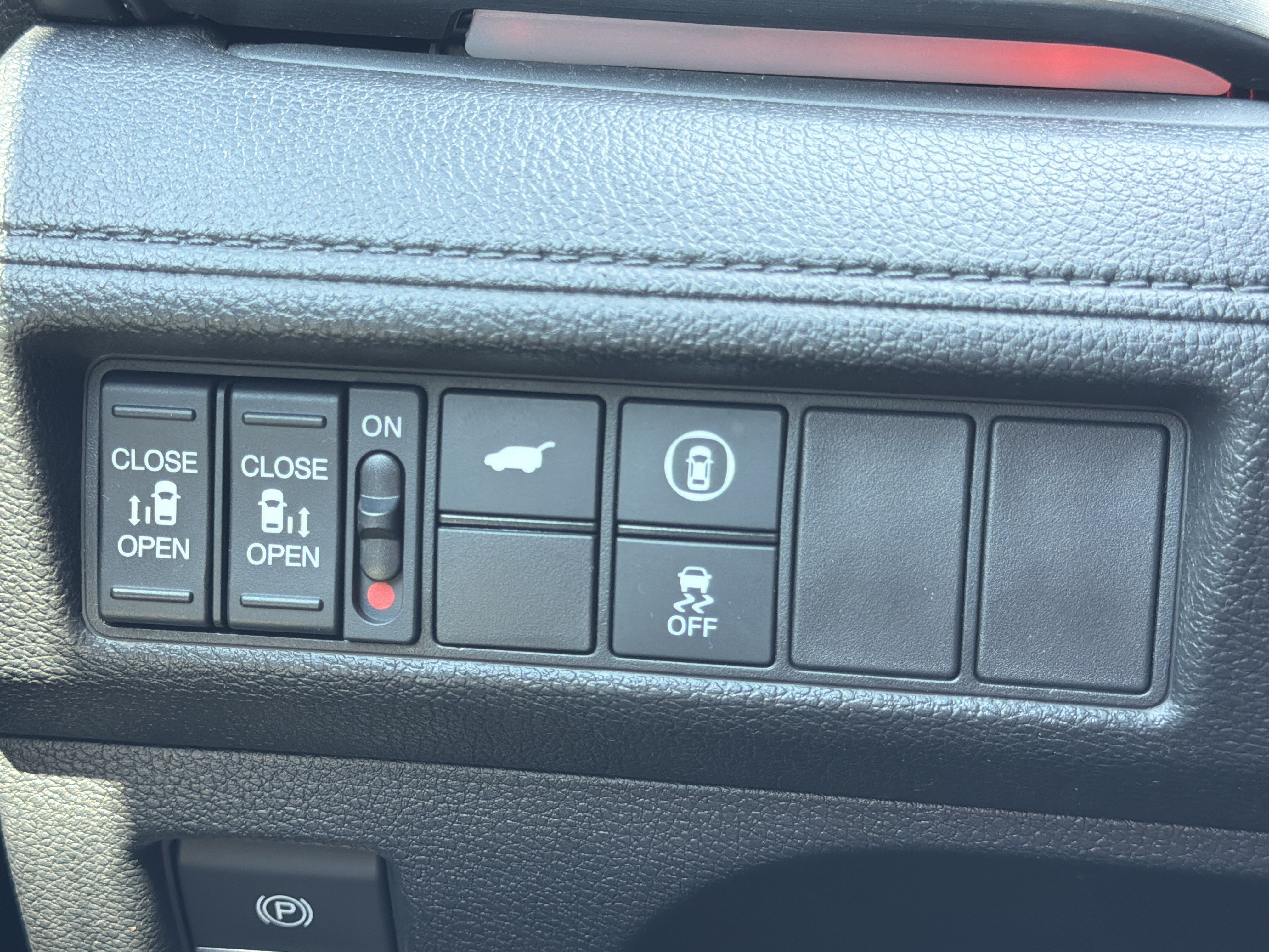Certified 2024 Honda Odyssey Sport image 12