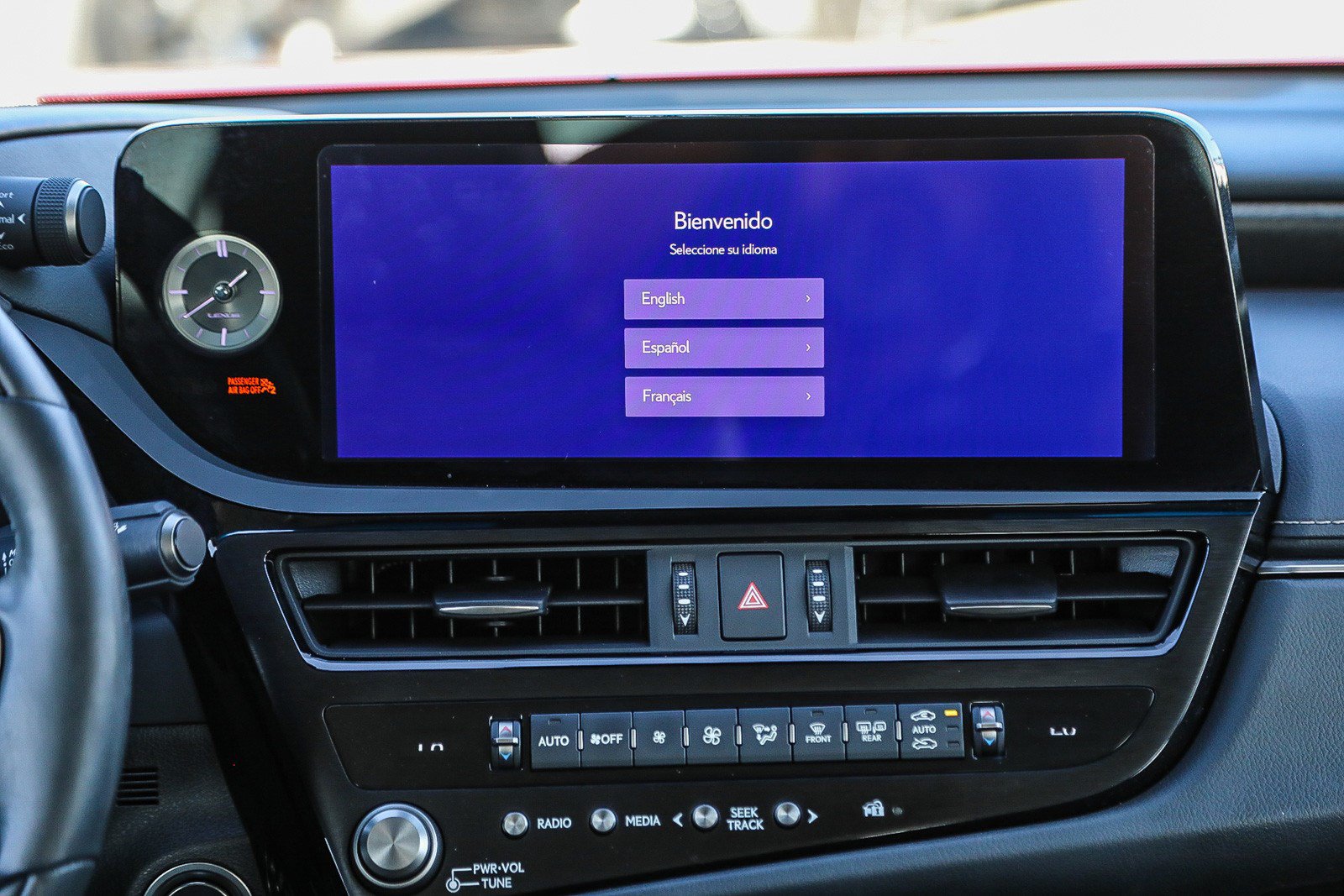 Used 2024 Lexus ES 300h w/ Accessory Package (Z2) FWD image 14