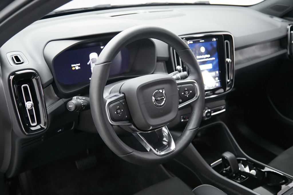Certified 2023 Volvo C40 P8 Recharge Ultimate AWD/4WD image 13