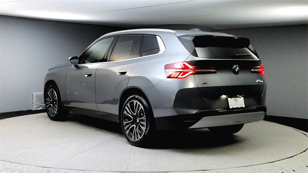 Used 2025 BMW X3 xDrive30i w/ Premium Package image 5