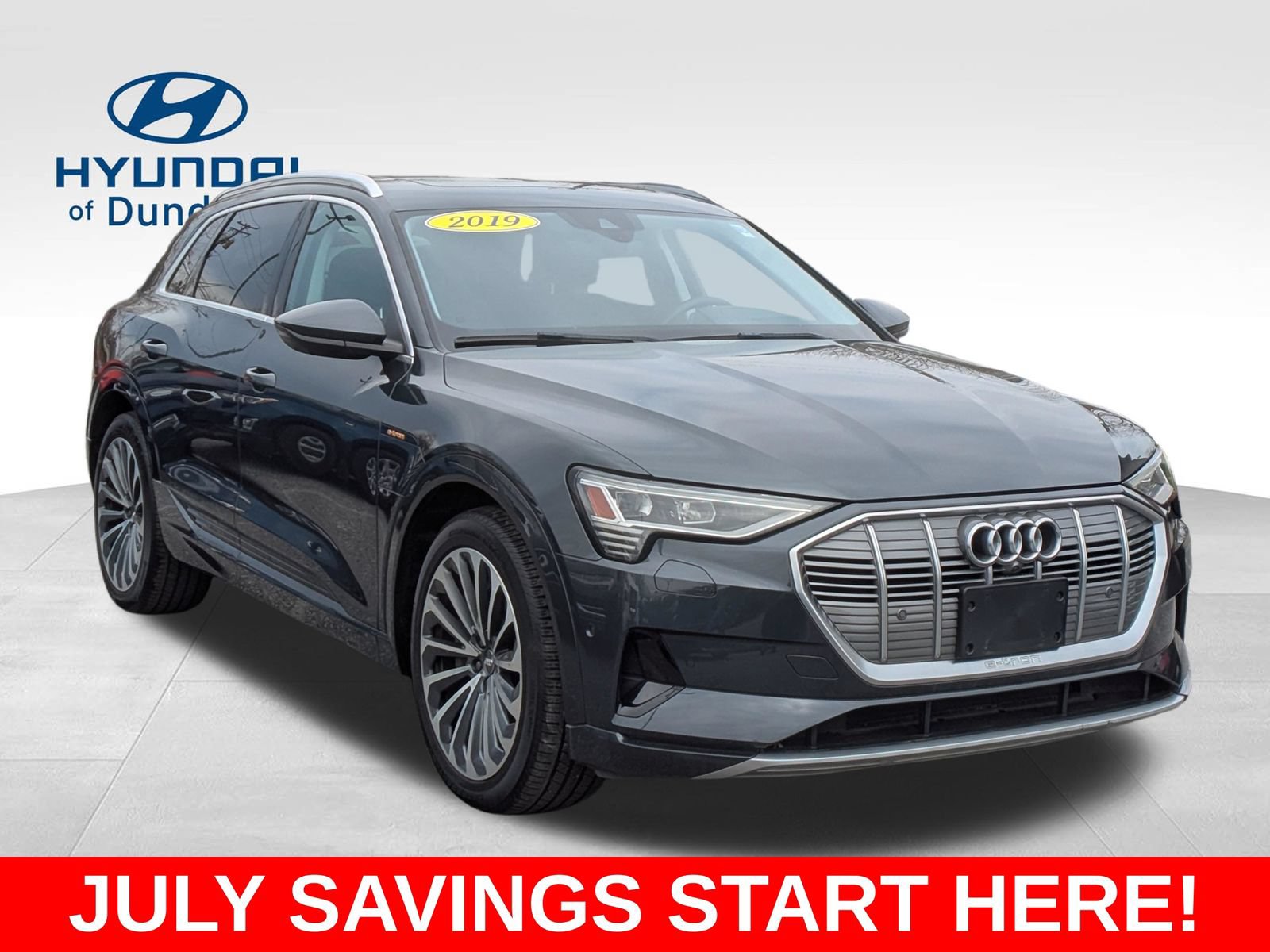 Used 2019 Audi e-tron Prestige w/ Prestige Package AWD/4WD image 11