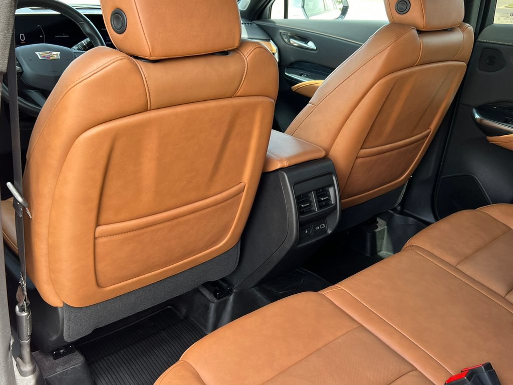 Certified 2024 Cadillac XT4 Sport AWD/4WD image 34