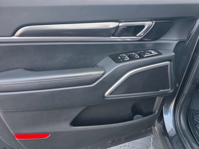 Used 2024 Kia Telluride LX FWD image 10