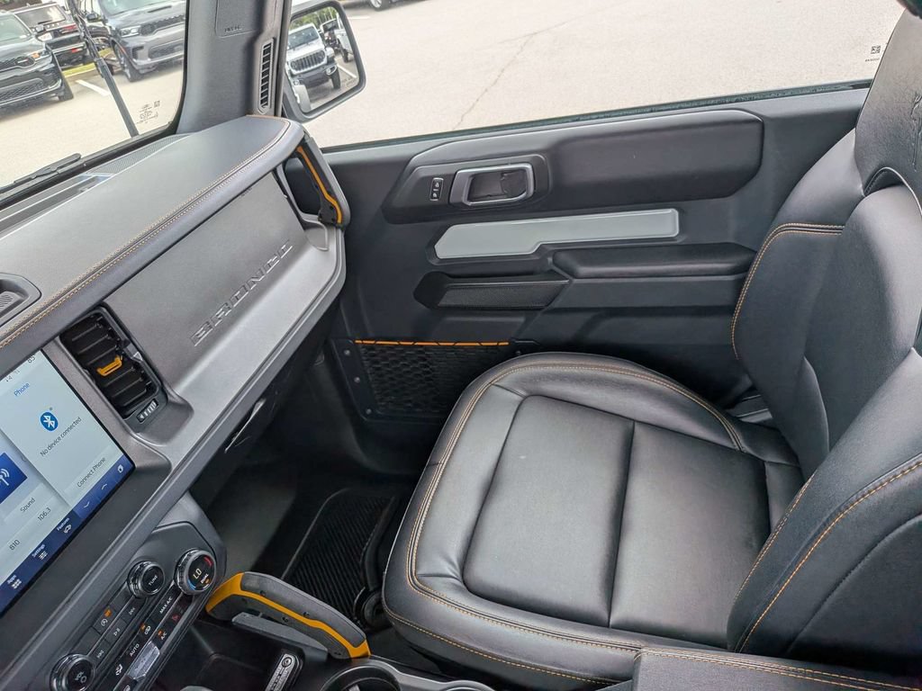 Used 2024 Ford Bronco Badlands w/ Sasquatch Package AWD/4WD image 16