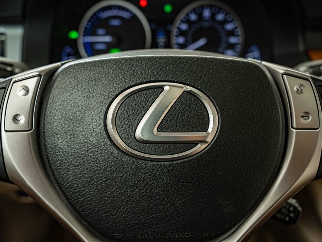 Used 2014 Lexus ES 300h w/ Luxury Package w/Bamboo Trim image 20