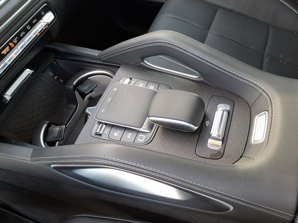 Used 2025 Mercedes-Benz GLS 580 GLS 580 4MATIC image 12