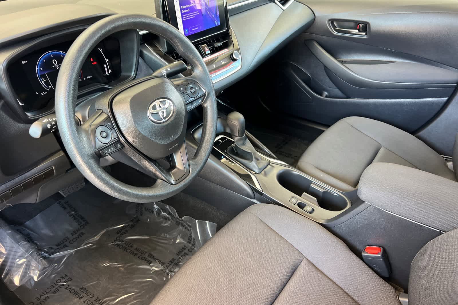 Used 2026 Toyota Corolla LE FWD image 11