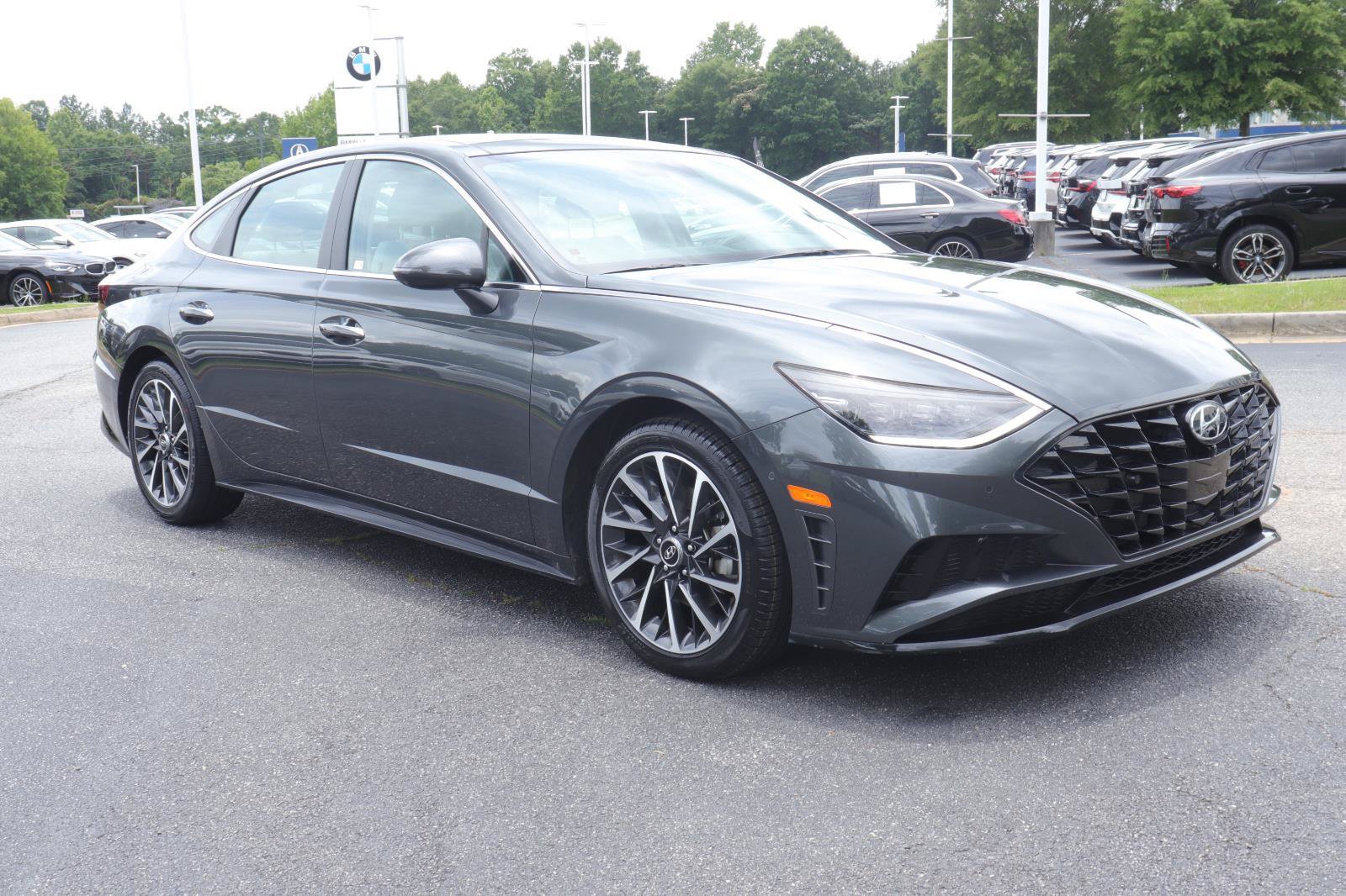 Used 2023 Hyundai Sonata Limited FWD image 3