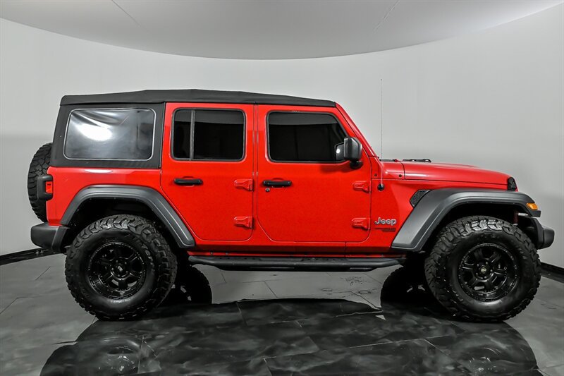 Used 2018 Jeep Wrangler Unlimited Sport AWD/4WD image 10