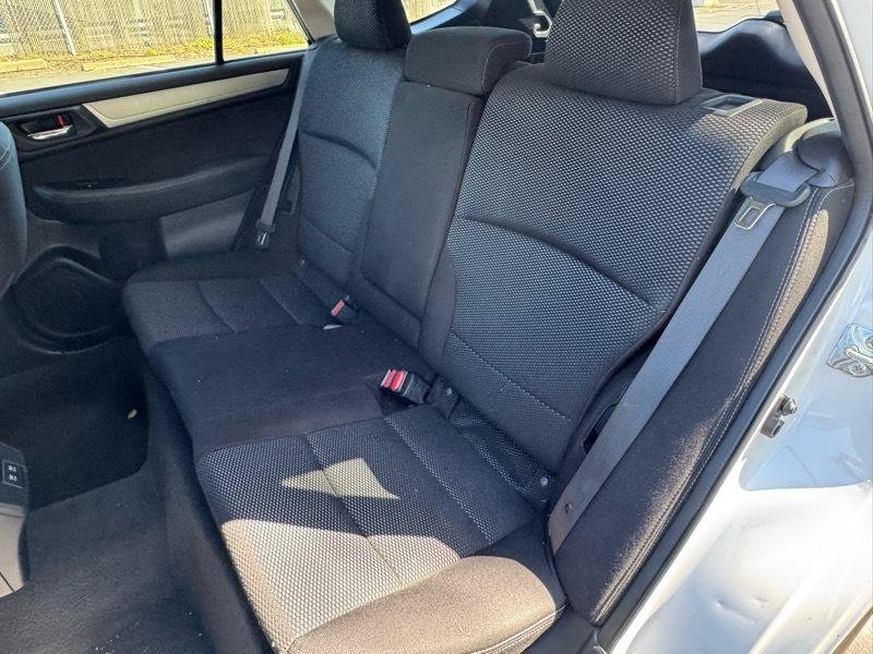 Used 2019 Subaru Outback 2.5i Premium AWD/4WD image 9