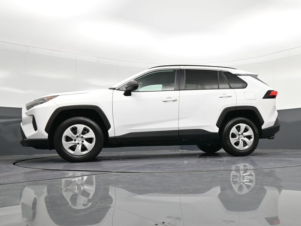 Used 2020 Toyota RAV4 LE FWD image 32