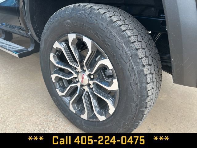 New 2026 GMC Canyon Denali image 3