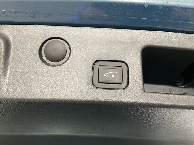 Used 2026 Chevrolet Equinox LT w/ Convenience Package II image 17