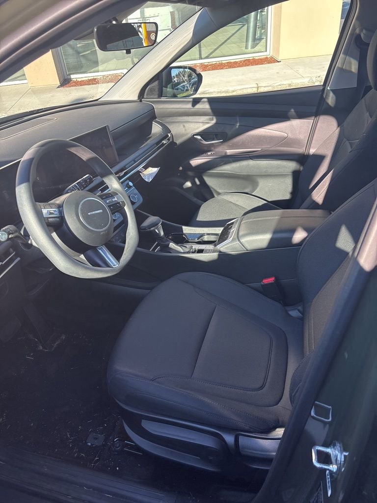 Certified 2025 Hyundai Tucson SE AWD/4WD image 5
