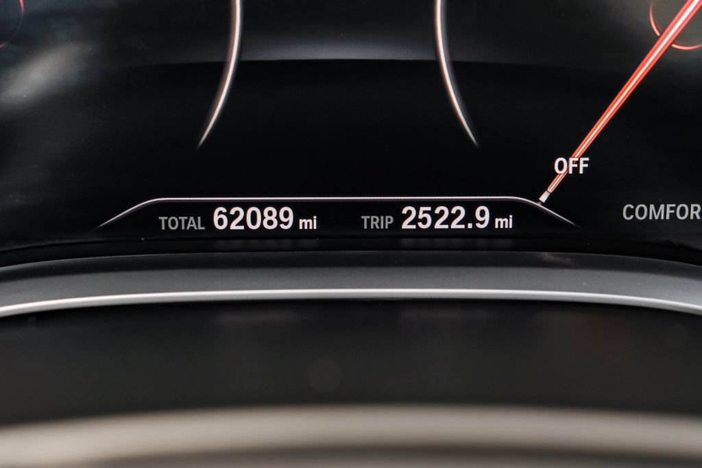 Used 2019 BMW 750i xDrive w/ M Sport Package AWD/4WD image 19