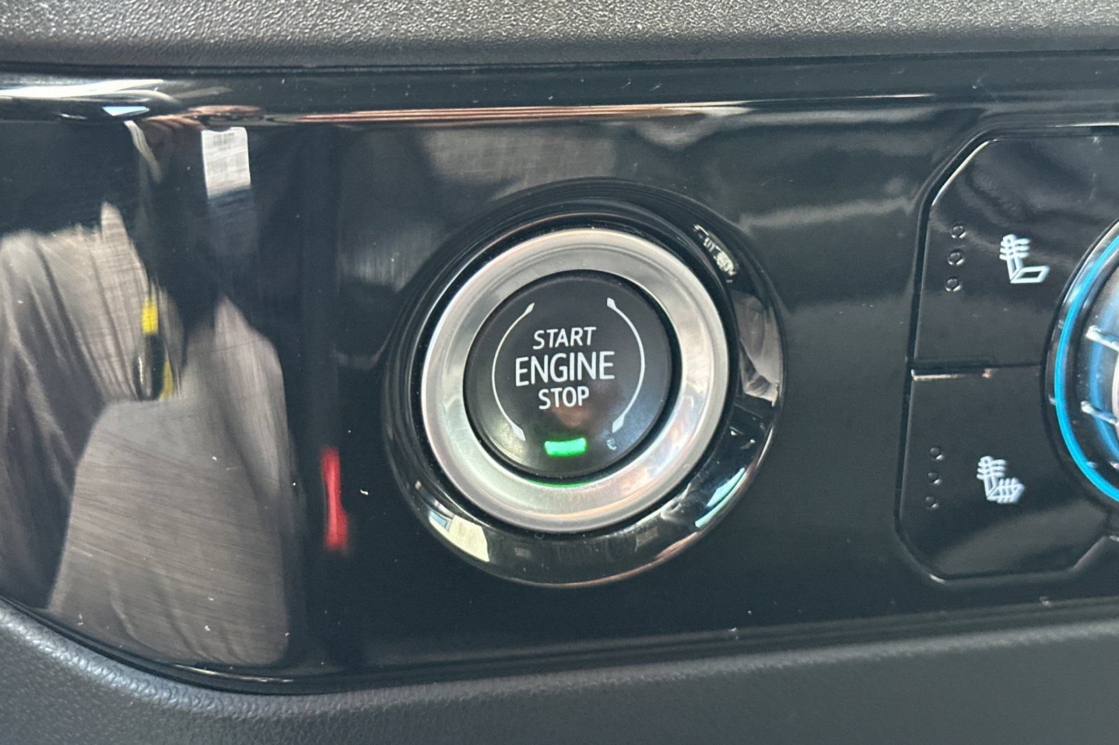 Certified 2024 GMC Sierra 1500 Elevation AWD/4WD image 29