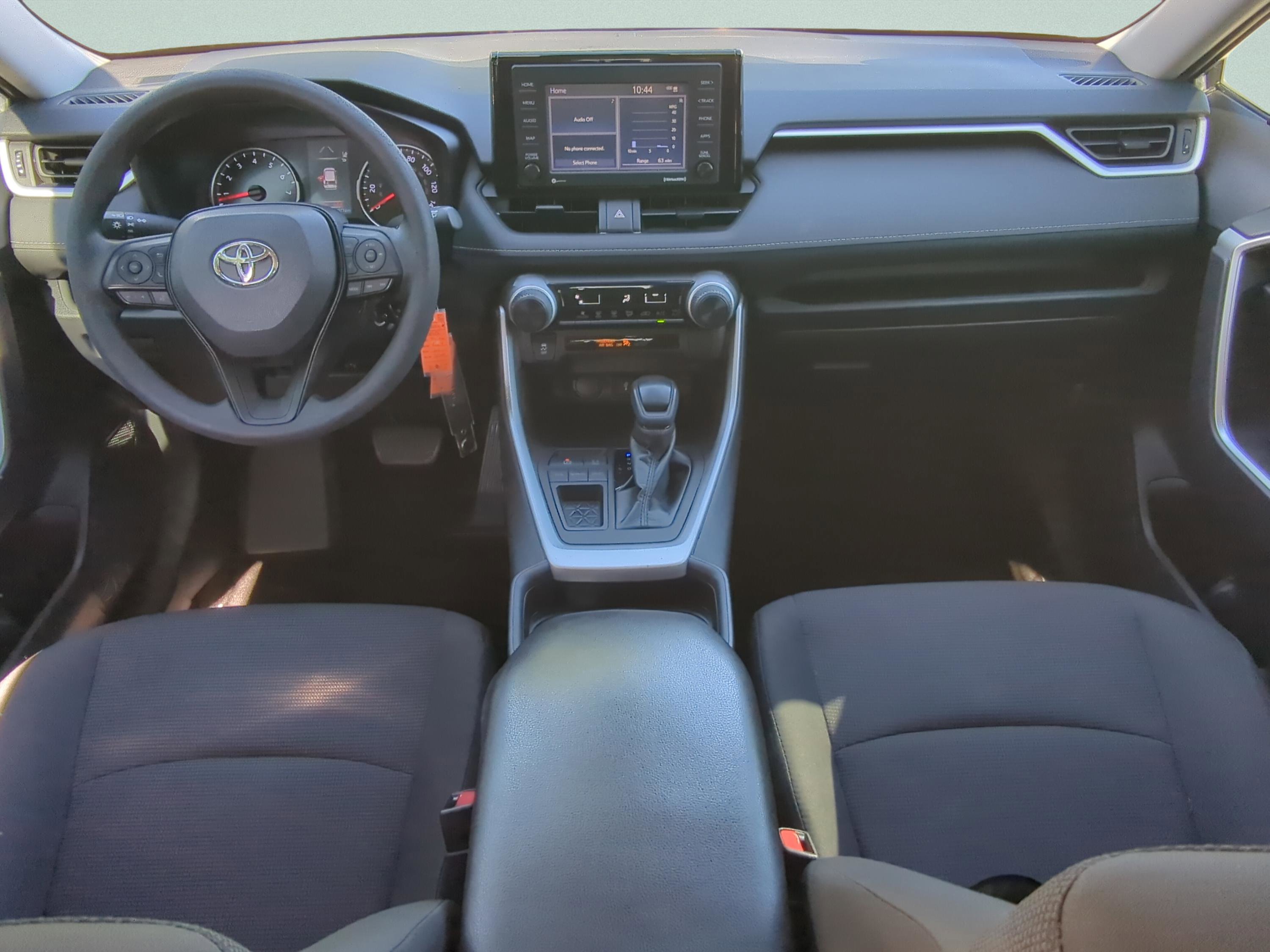 Used 2020 Toyota RAV4 LE image 13