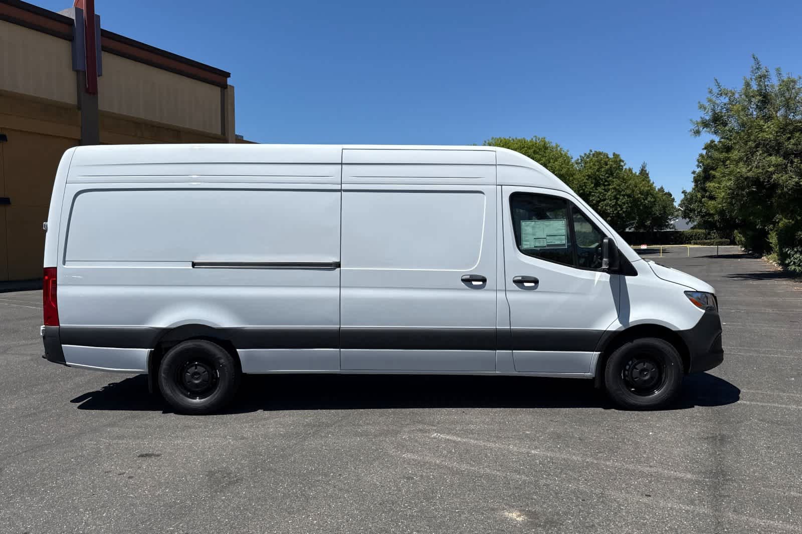 New 2026 Mercedes-Benz Sprinter 2500 image 2