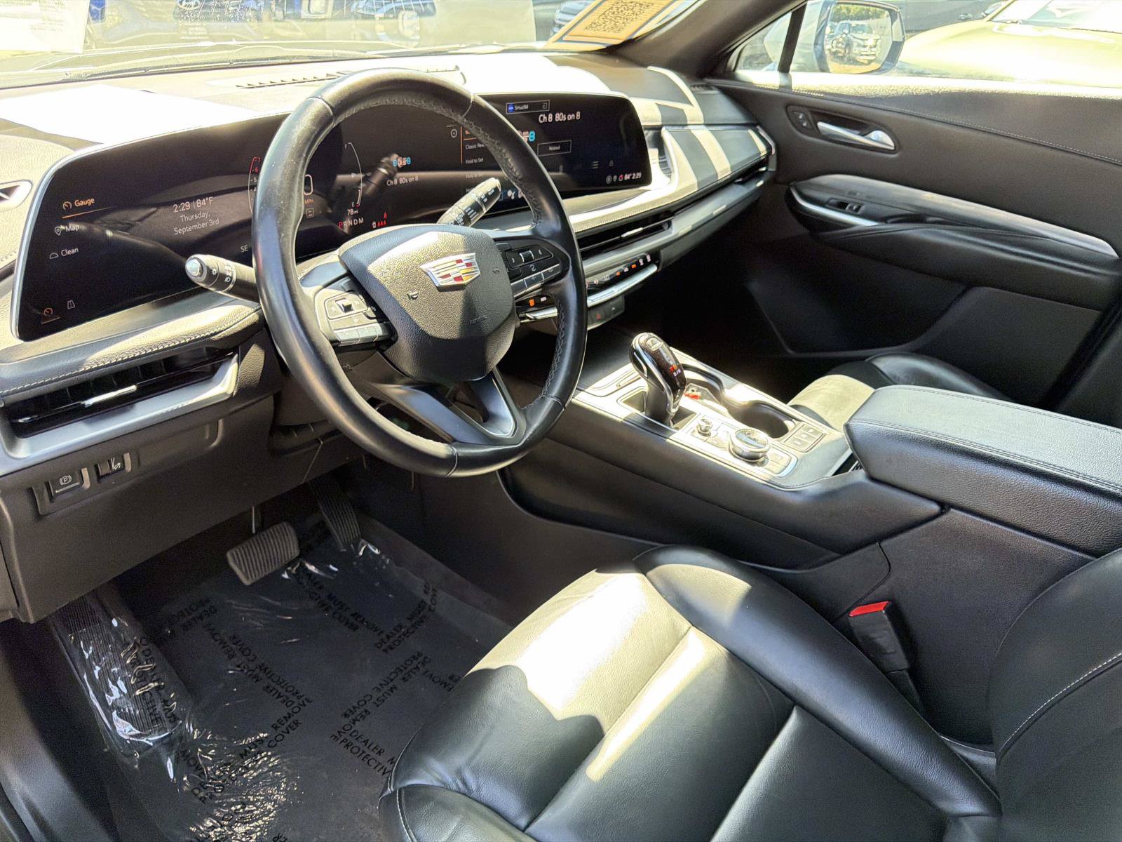 Used 2024 Cadillac XT4 Premium Luxury FWD image 13