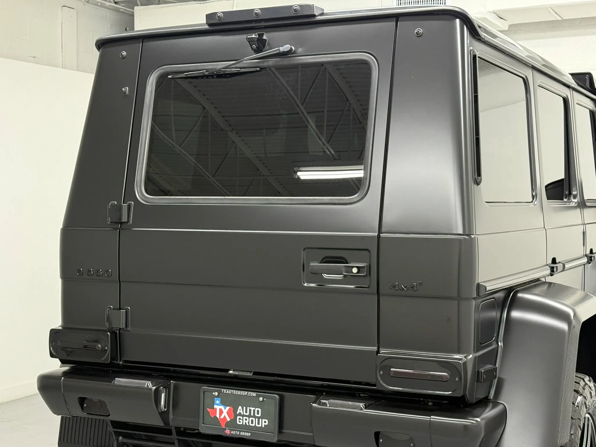 Used 2018 Mercedes-Benz G 550 Squared image 14