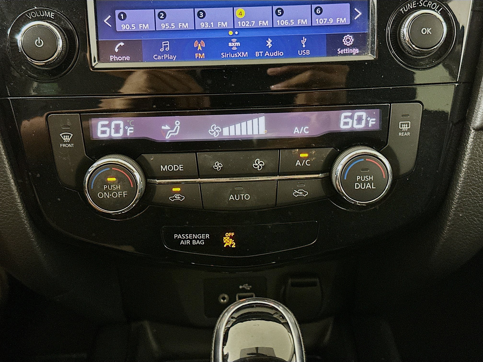 Used 2018 Nissan Rogue SV FWD image 23